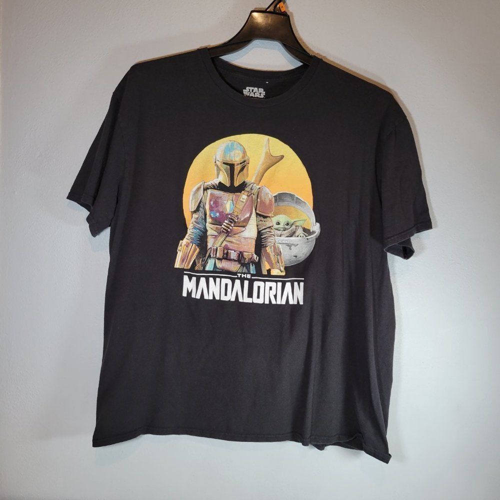Star Wars Men's T-Shirt The Mandalorian and Baby Yoda Graphic Print